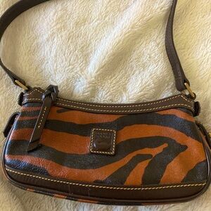 EUC Dooney & Bourke Tiger Print small satchel